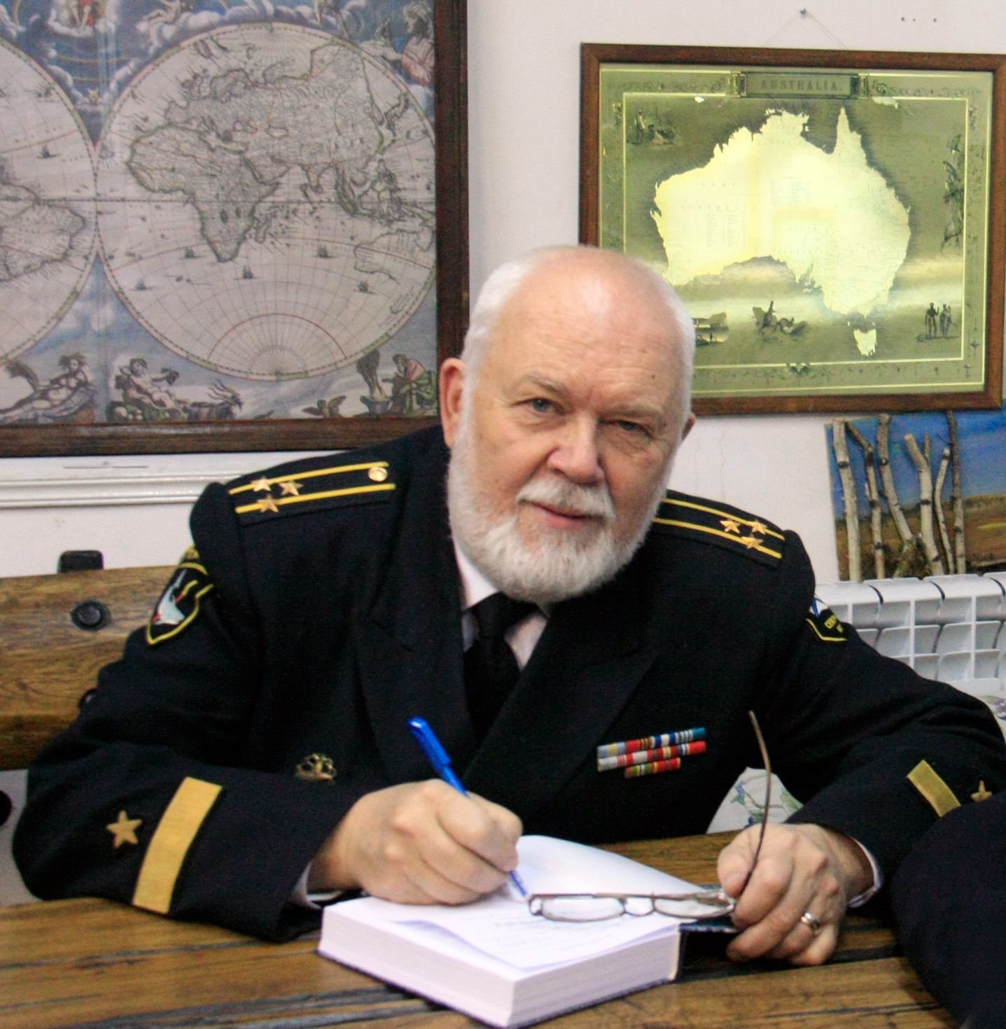 черкашин. черкашин лого. черкашин. черкашин. черкашин актер молодежный театр.