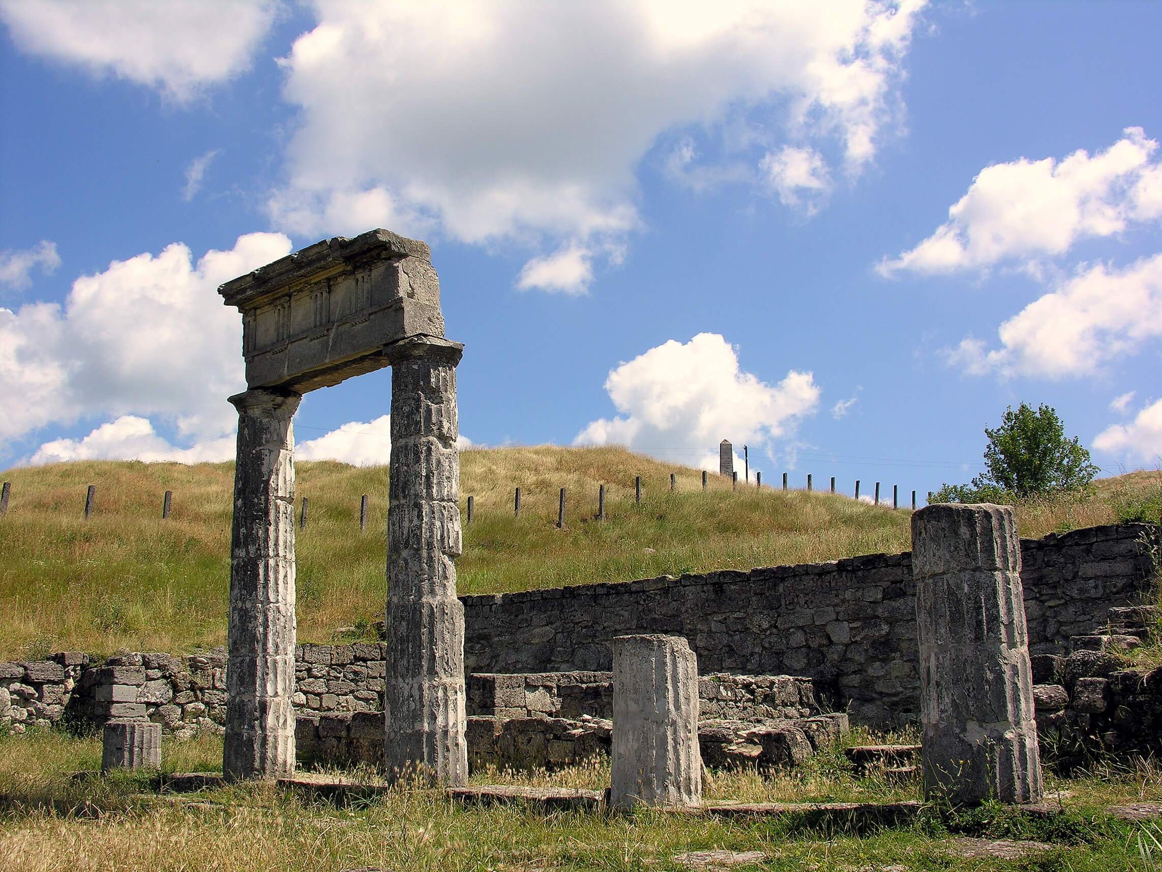 керчь гора митридат история