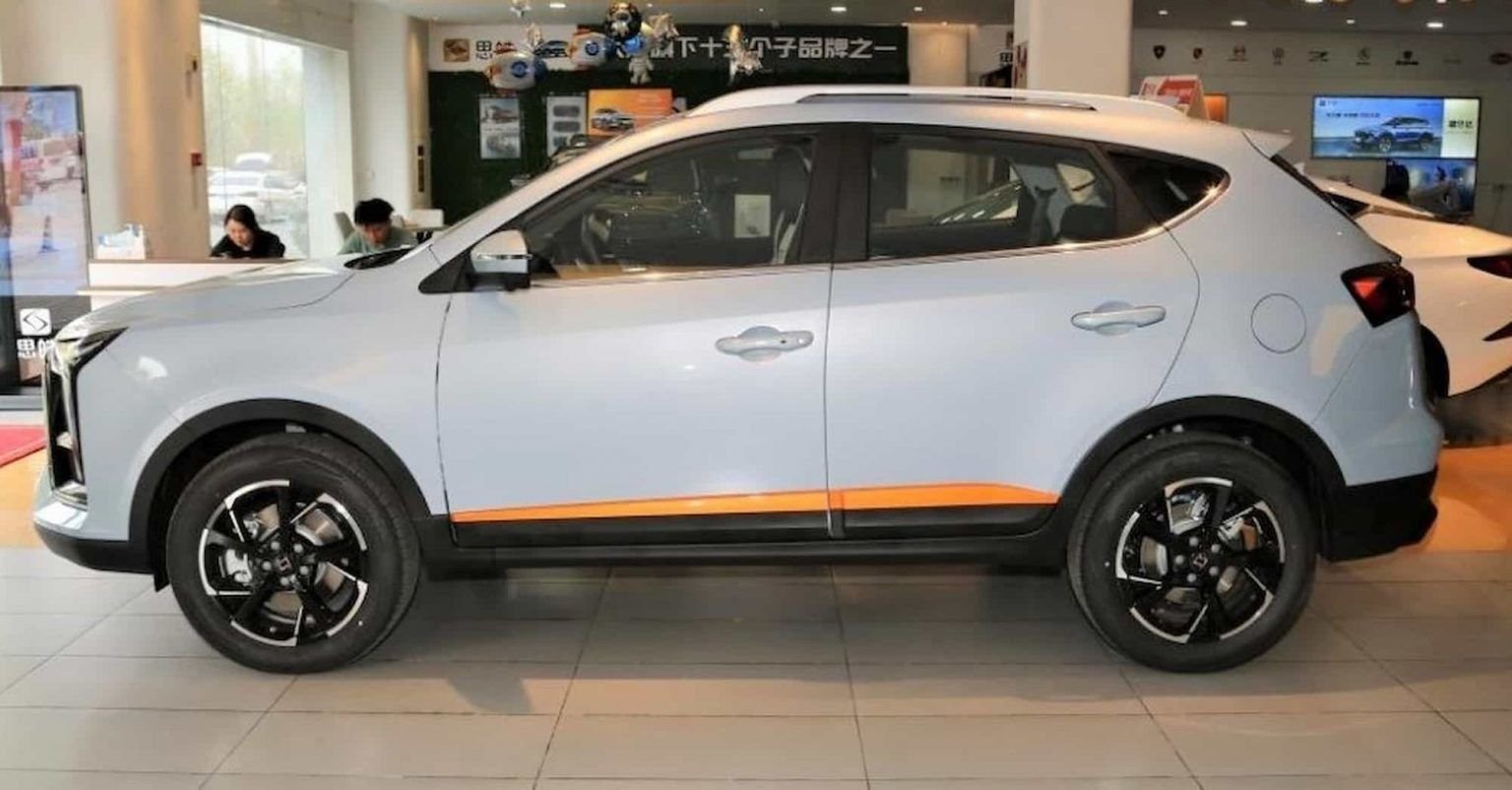 В Сети показали новый «Москвич» 2022 года на базе кроссовера Sehol X6 ...