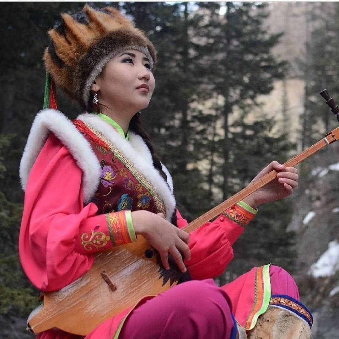 алтайцы телеуты. кумандинцы алтая национальный костюм. коренные алтайские народы. народности горного алтая теленгиты. алтайцы ойроты.