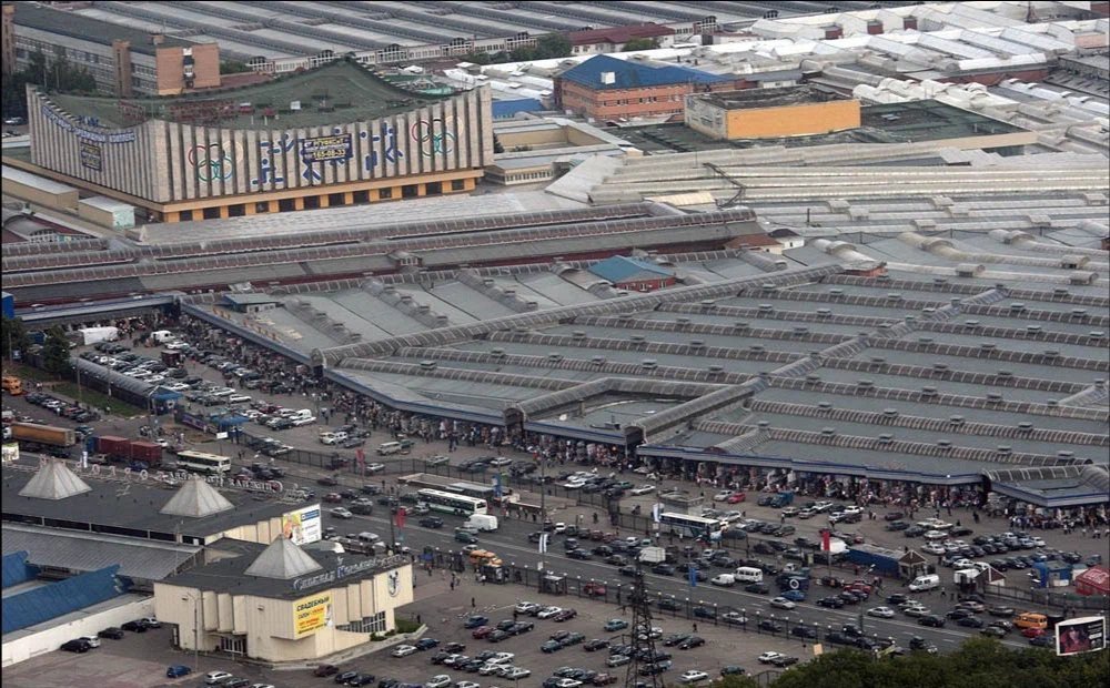 Рынки сейчас. Черкизовский рынок в Москве. Черкизовский рынок Измайлово. Черкизон рынок Москва. Площадь Черкизовского рынка.