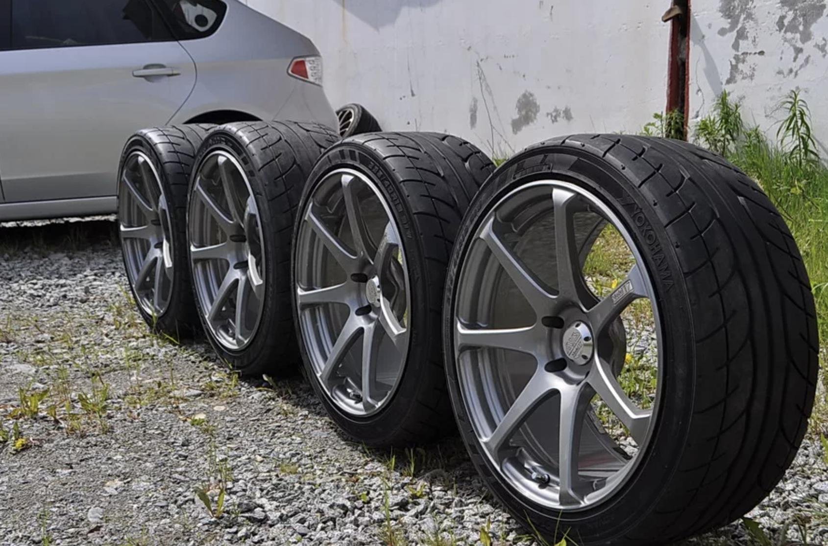 Подходят колеса. AVS f15 r19. 245/35 R18 8.5j. Advan f15 r19. R18 7.5j резина 225/40.