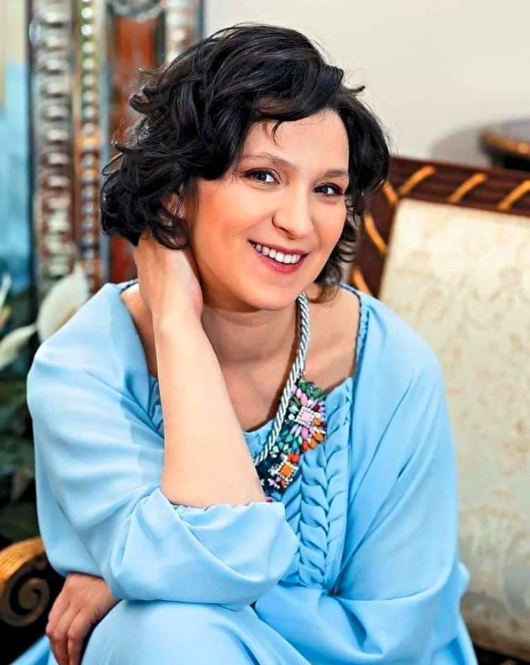 железняк актриса сейчас. олеся железняк в пакете. какой артист отказался сниматься с олесей железняк. олеся железняк фото 2022 года. олеся железняк фото.