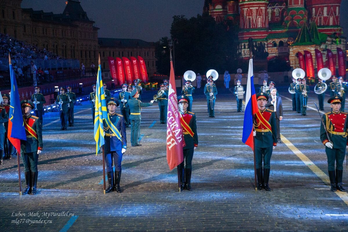 Спасская башня президентский полк