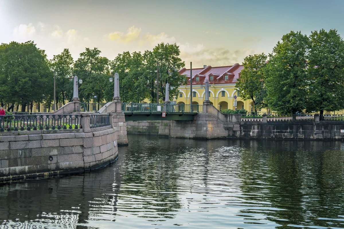 Семимостье санкт петербург пикалов мост. Красногвардейский мост в Санкт-Петербурге. Семимостье в Санкт-Петербурге. Панорама Семимостье в Санкт-Петербурге. Красногвардейский мост 1995.