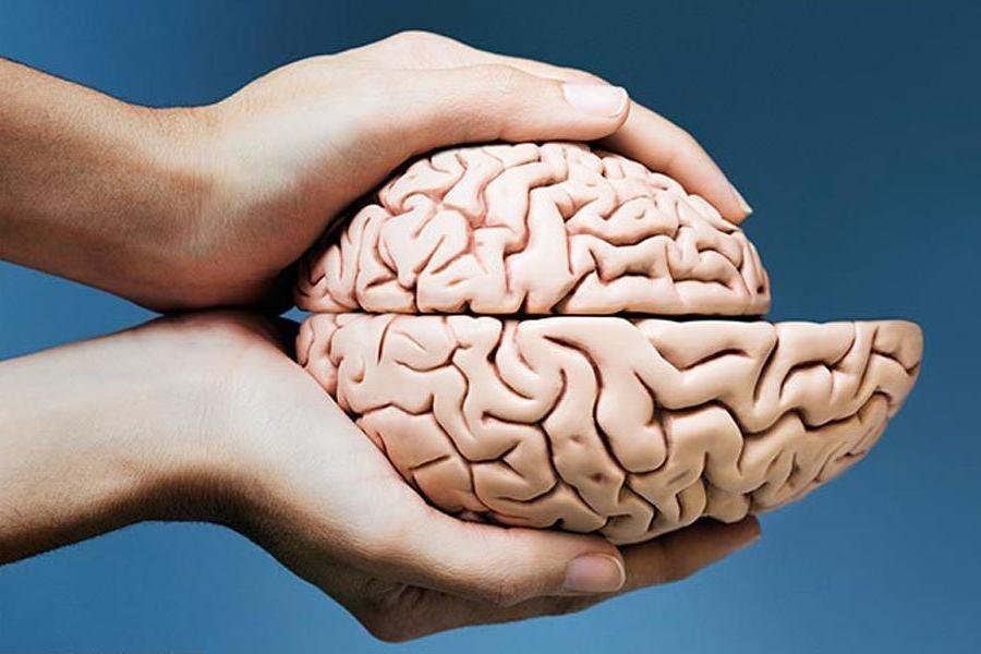 среднестатистический человек. к вечеру рост человека уменьшается. почему люди уменьшились. человек невысокого роста. почему люди уменьшились.