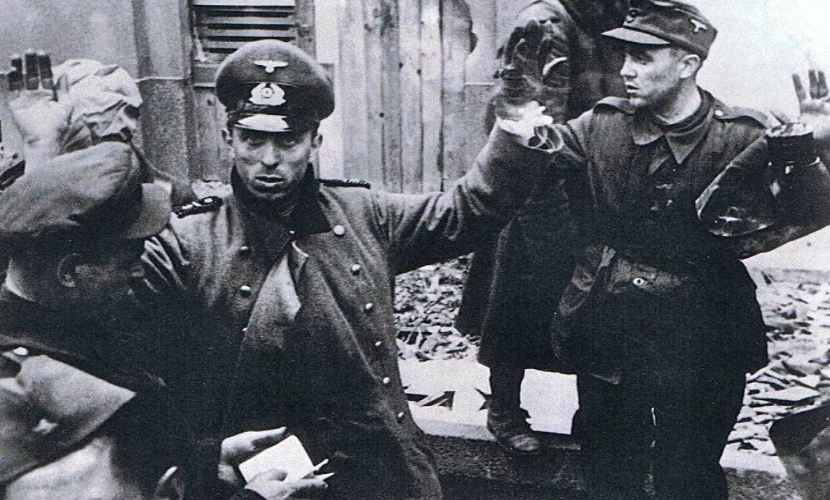 Пленные нацистские солдаты Берлин 1945