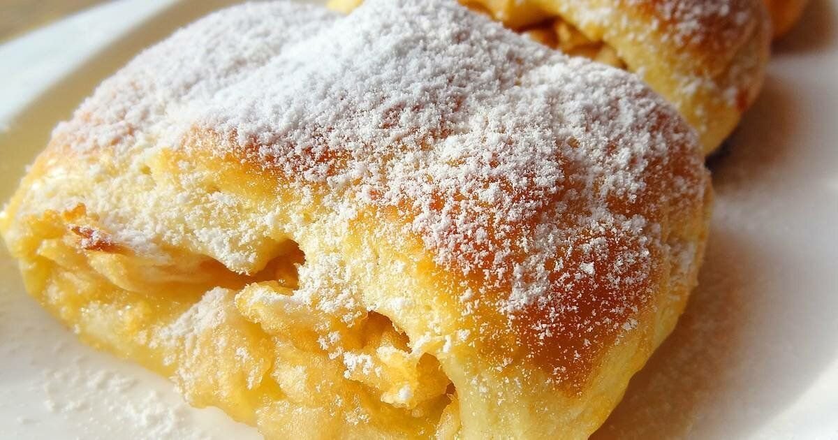 Выпечка на сметане с яблоками