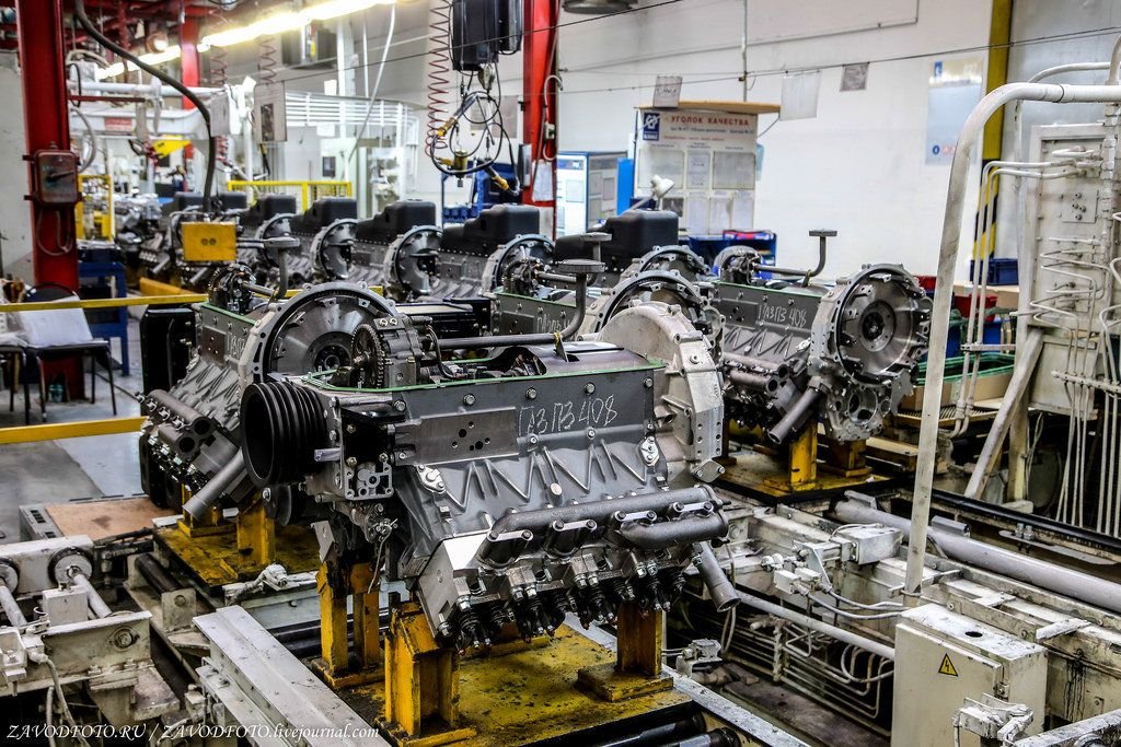 Завод камаз конвейер. Сборочная линия камаз. Двигательный завод камаз. Где делают двигателя. Линия сборки камаз.