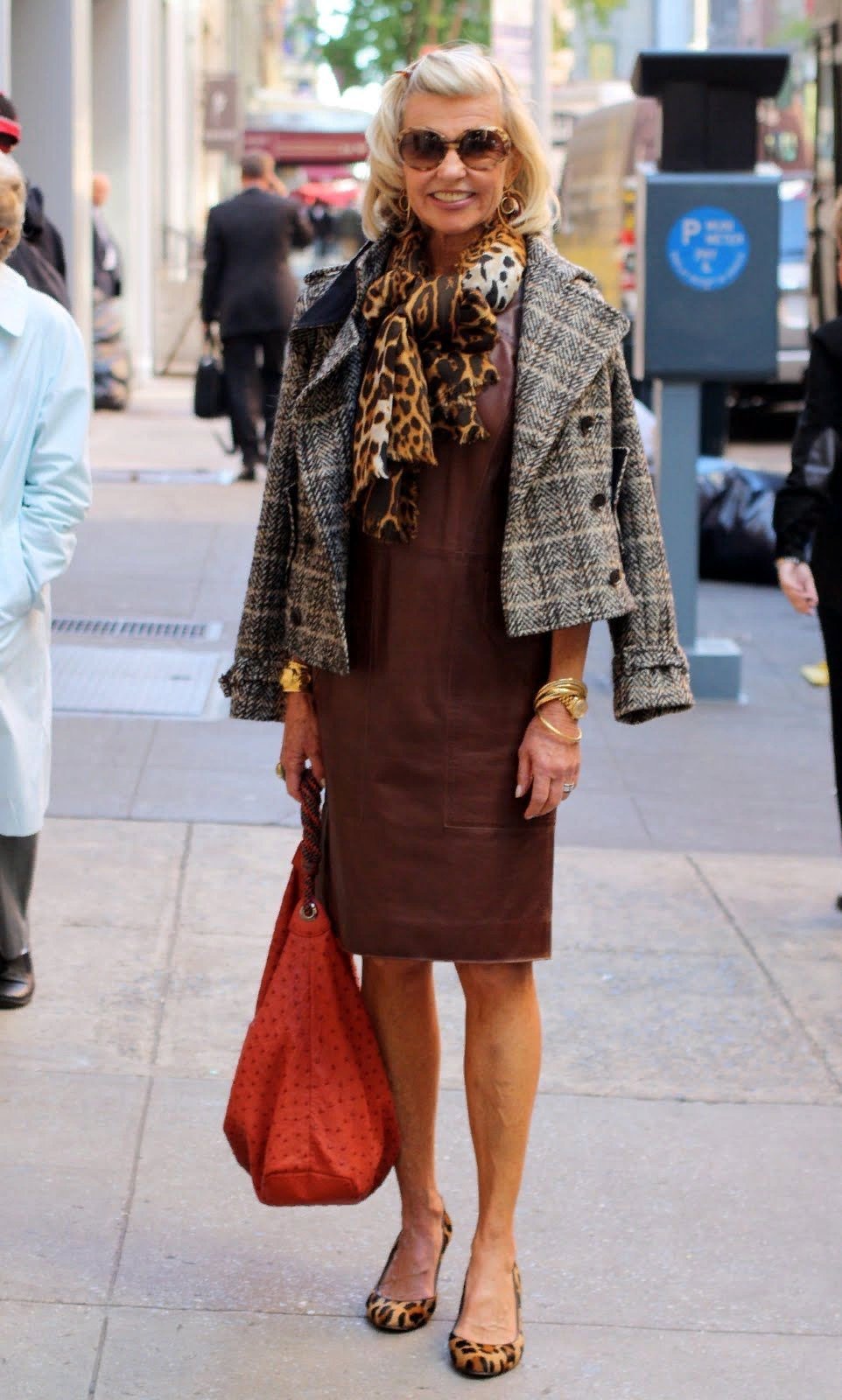 Как выглядеть после 50. Модно выглядеть в 50. Стильная женщина. Одежда для женщин 50+. Стильный образ для женщины 50 лет.