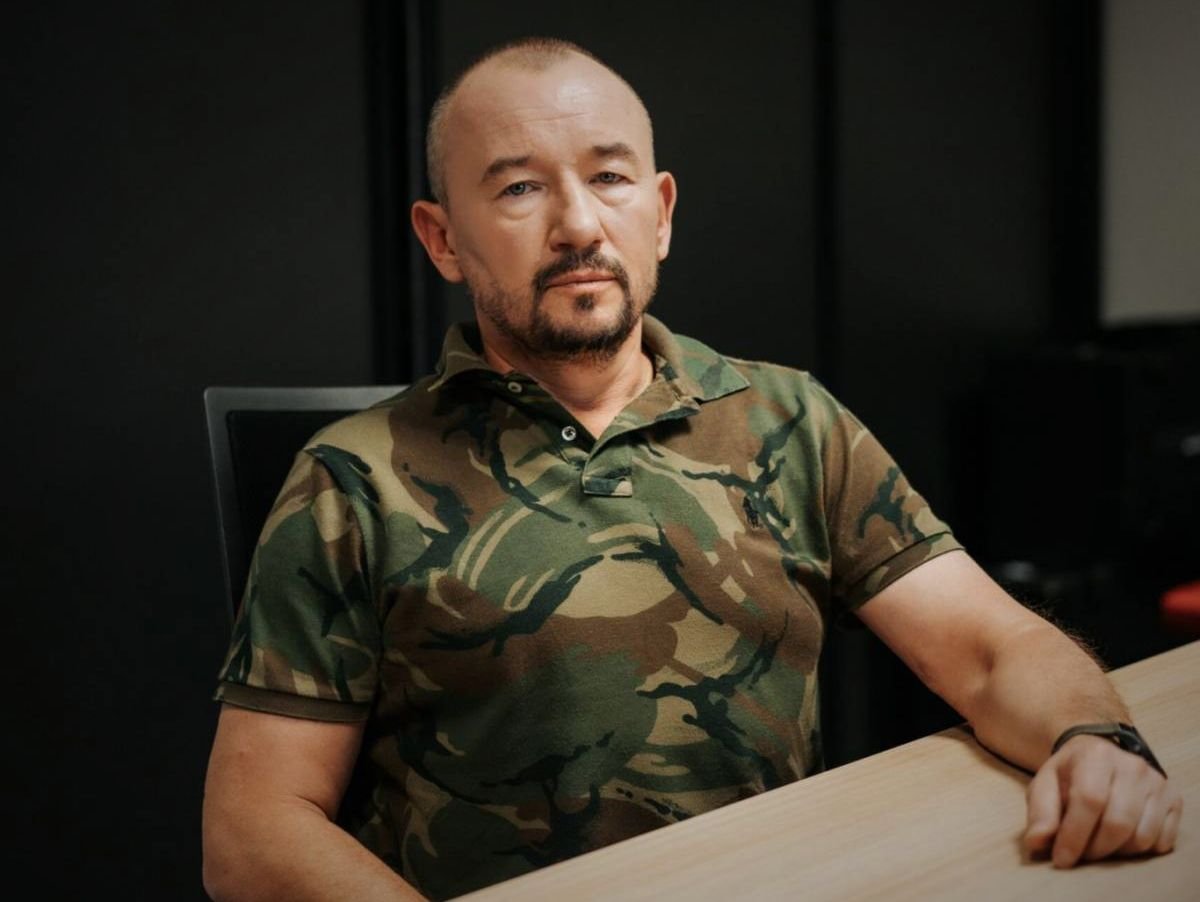 ток-шоу артем шейнин. артём шейнин ведет на первом канале. артем 1 канал ведущий. артём шейнин журналист. артем шейнин.