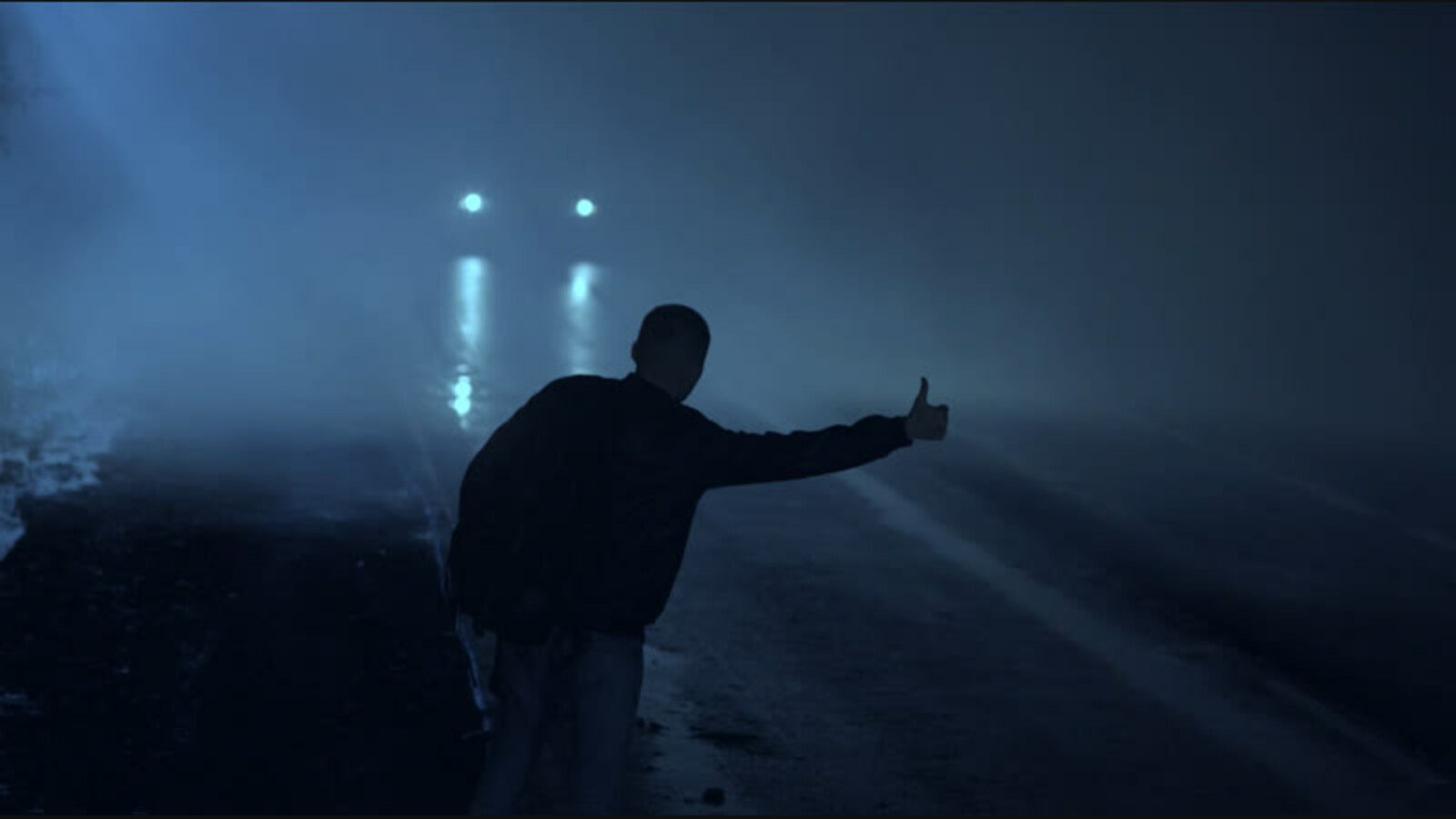 Полицейский ночью. Парень на фоне ночного города. Ночь поднимали. Море ночью зимой. Ночь поднимали.