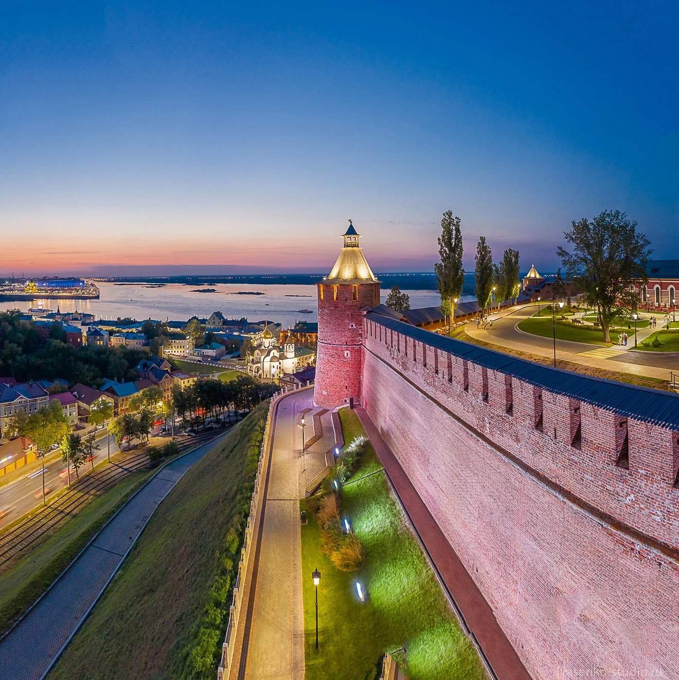 северная башня нижегородского кремля