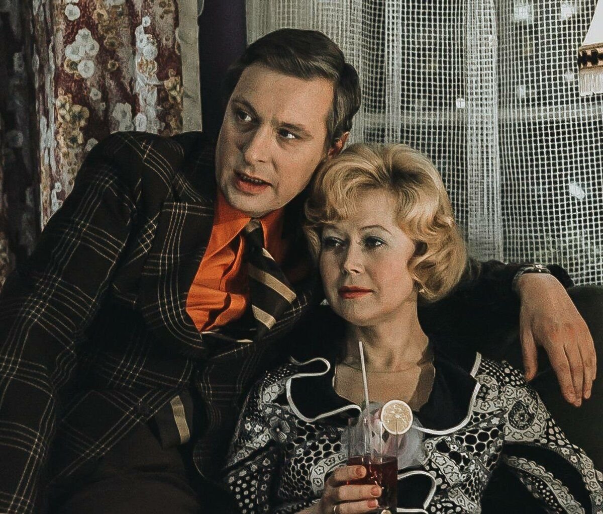 Кадр из фильма «Служебный роман», 1977