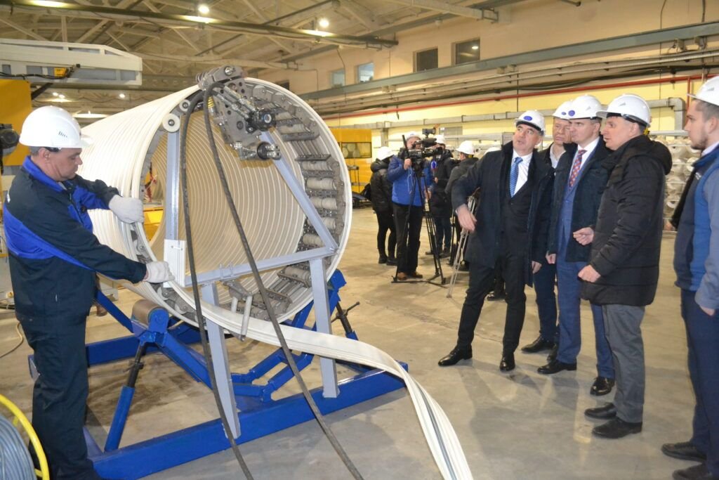 Новомосковский завод полимерных труб. Новомосковск Тульская область заводы. Линия Новомосковск.