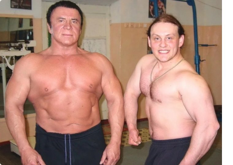 Кашпировский Анатолий в спортзале
