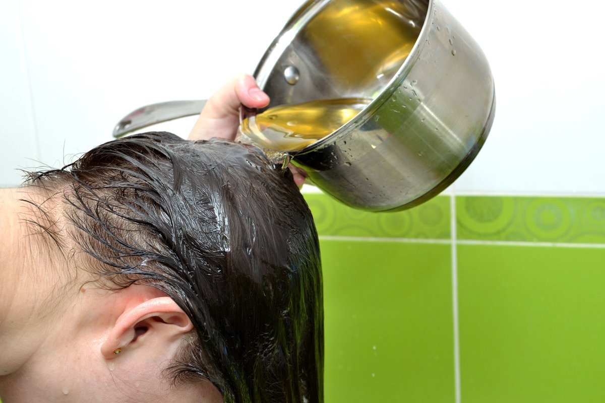 Маска из басмы помогает от выпадения волос