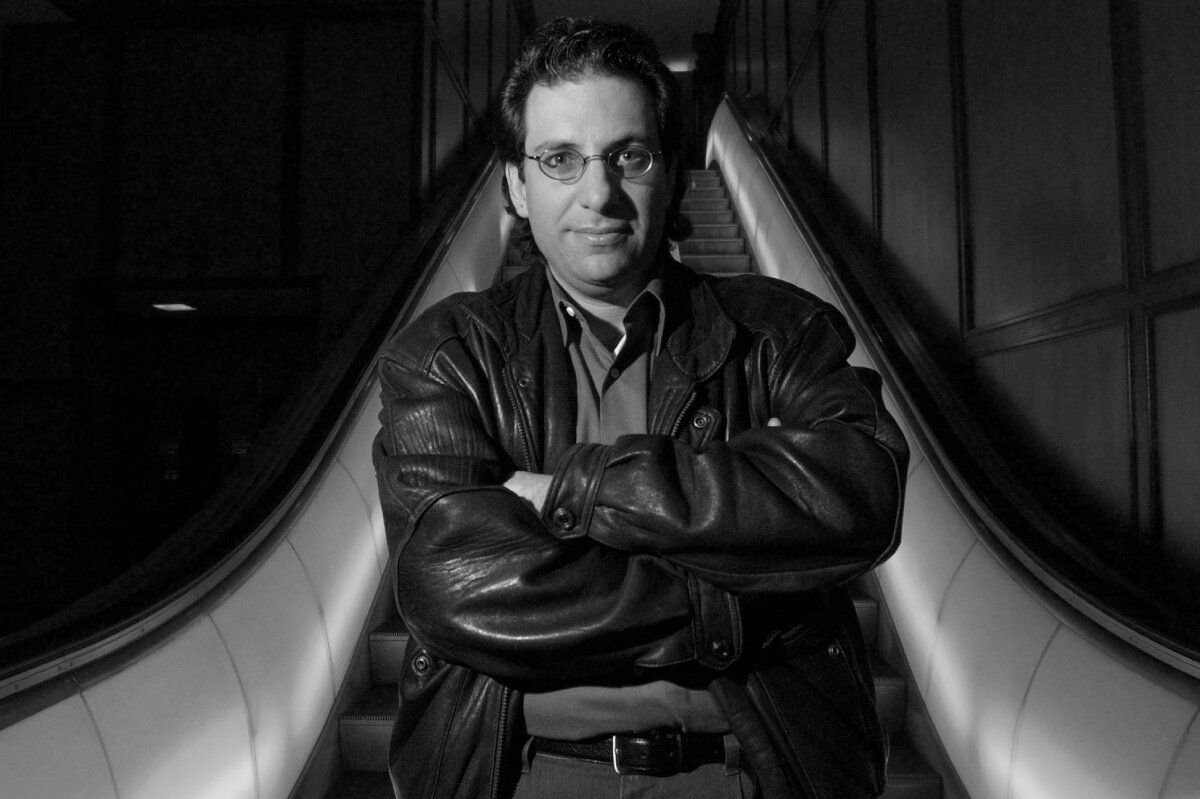 Книги по хакингу. Кевин митник хакер. Кевин митник. Кевин митник википедия. Кевин митник взломщик 5.