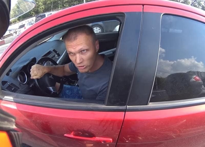 Автотяга. Подрезал автомобиль. Придурки за рулем. Машины дебилов. Дебилы на дорогах.