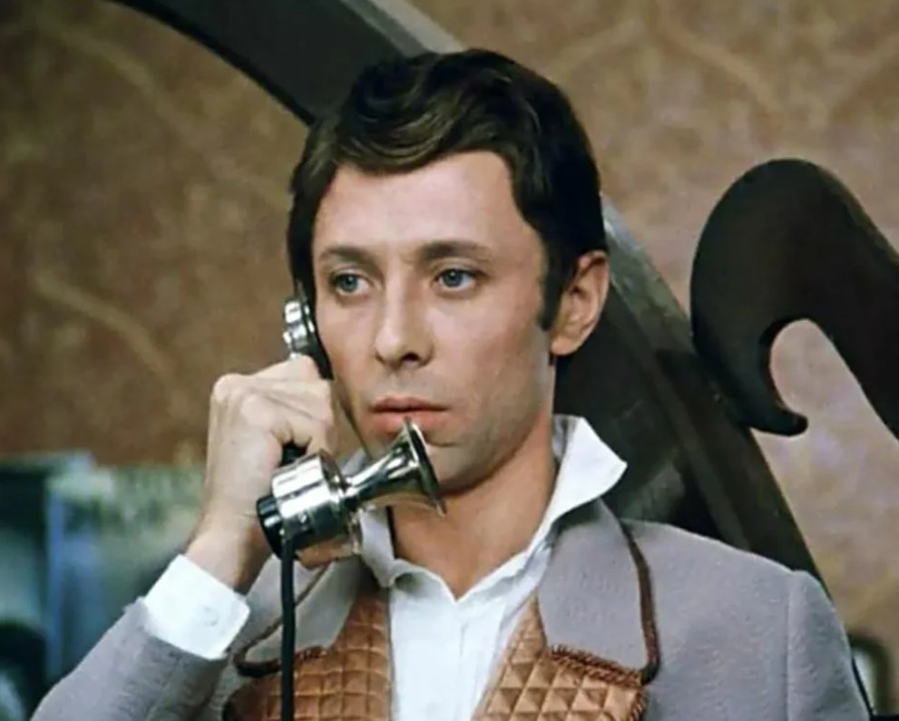 А роль дал. Какова роль. Эдриан броуди полночь в париже. А роль дал. А роль дал.