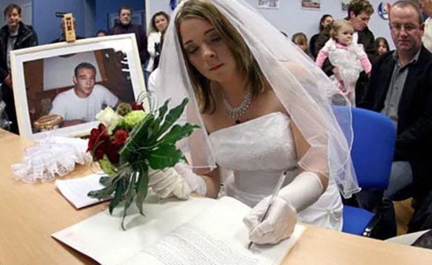 Брак вдовцов. Похороны в свадебном платье. Брак с мертвецом во Франции.
