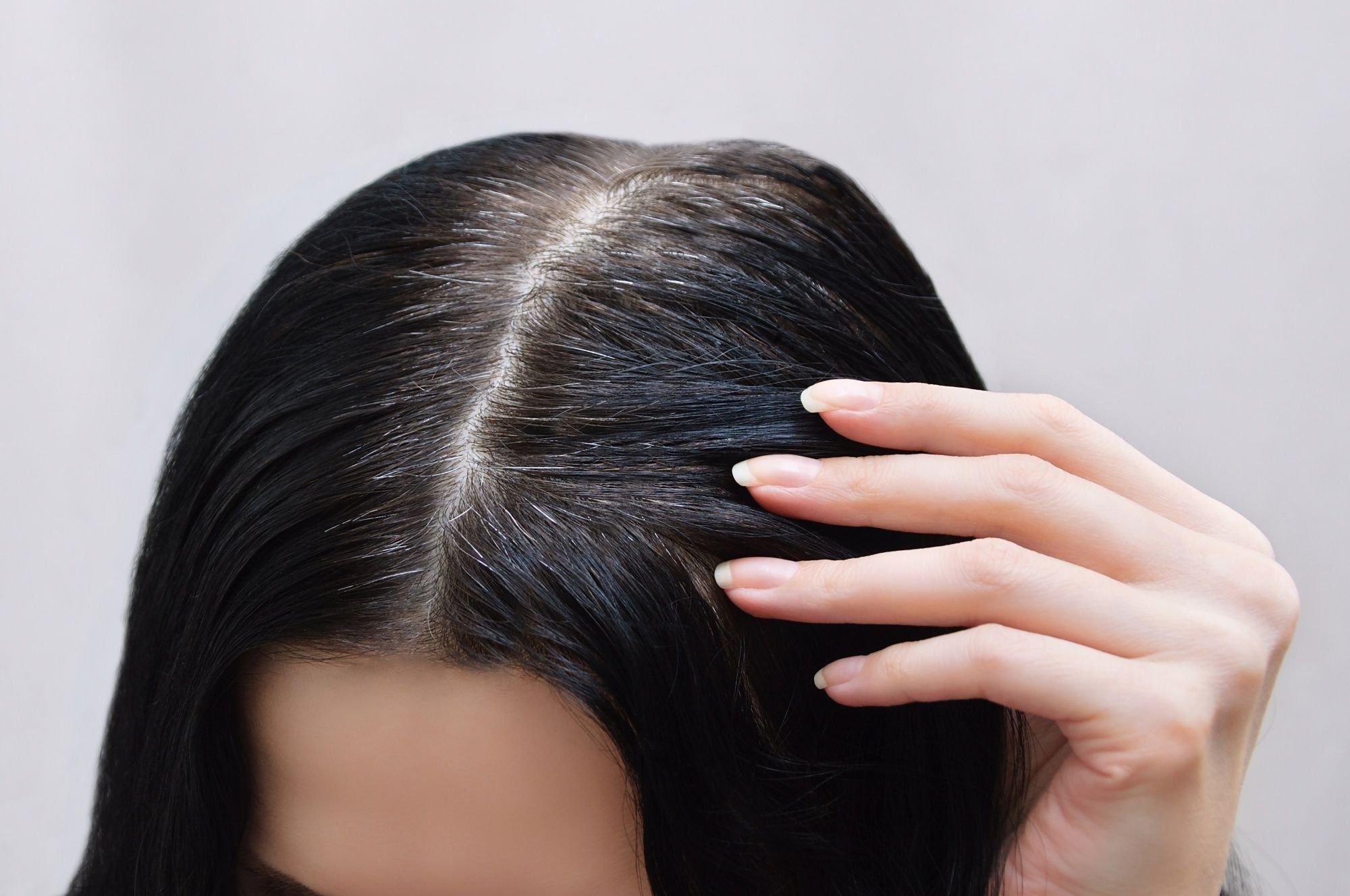 Почему седые волосы растут быстрее чем нормальные