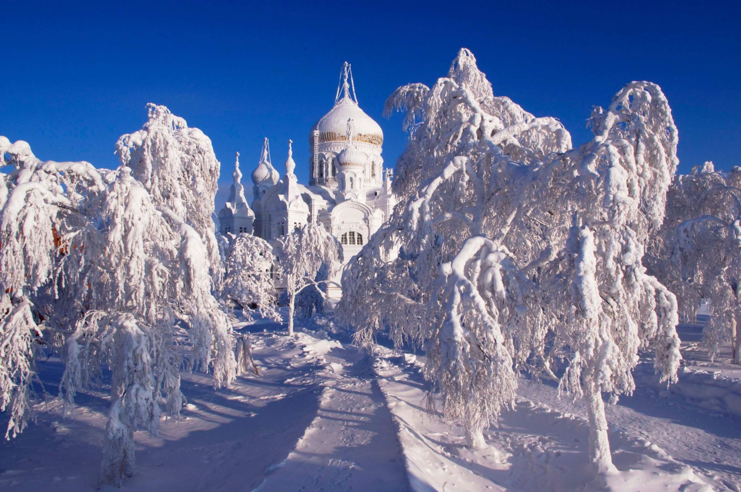 Белогорский Николаевский монастырь зима