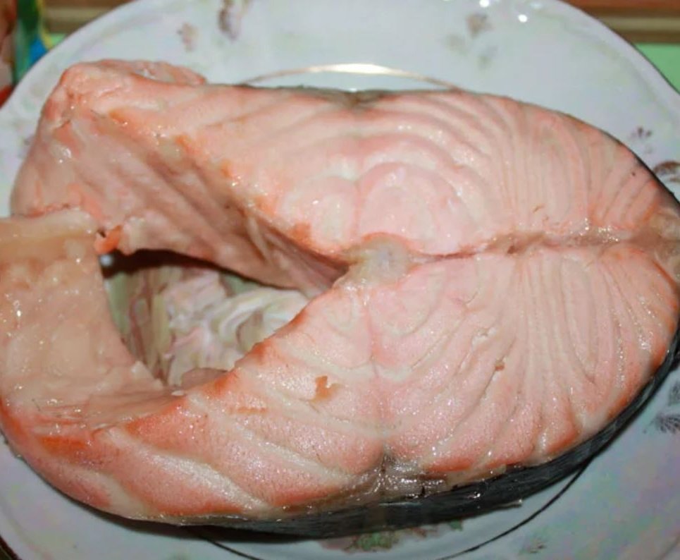 Вареная семга. Вареная семга. Красная рыба на сковороде. Вареная красная рыба. Как варить красную рыбу.