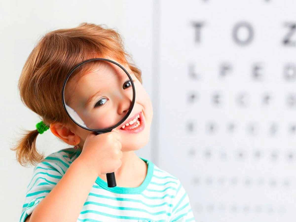 Узнать детей человека. Ребенок у офтальмолога. Детский окулист. Зрение у детей. Дети с нарушением зрения.