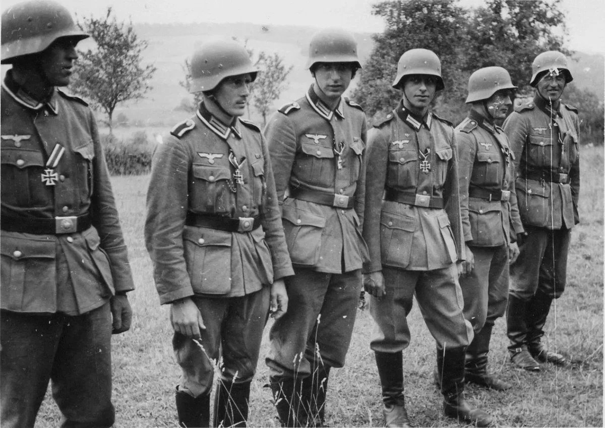 Военные сс. Солдат СС Вермахт. Солдат Германии 1941-1945. Армия вермахта в 1941.