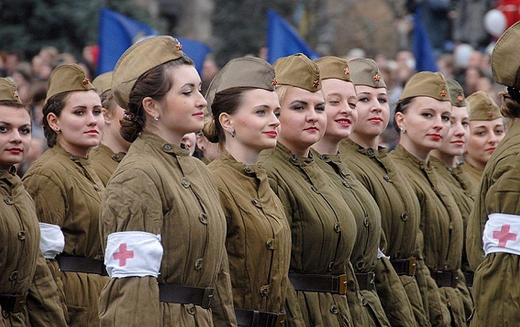 Женщины в форме военной ссср фото