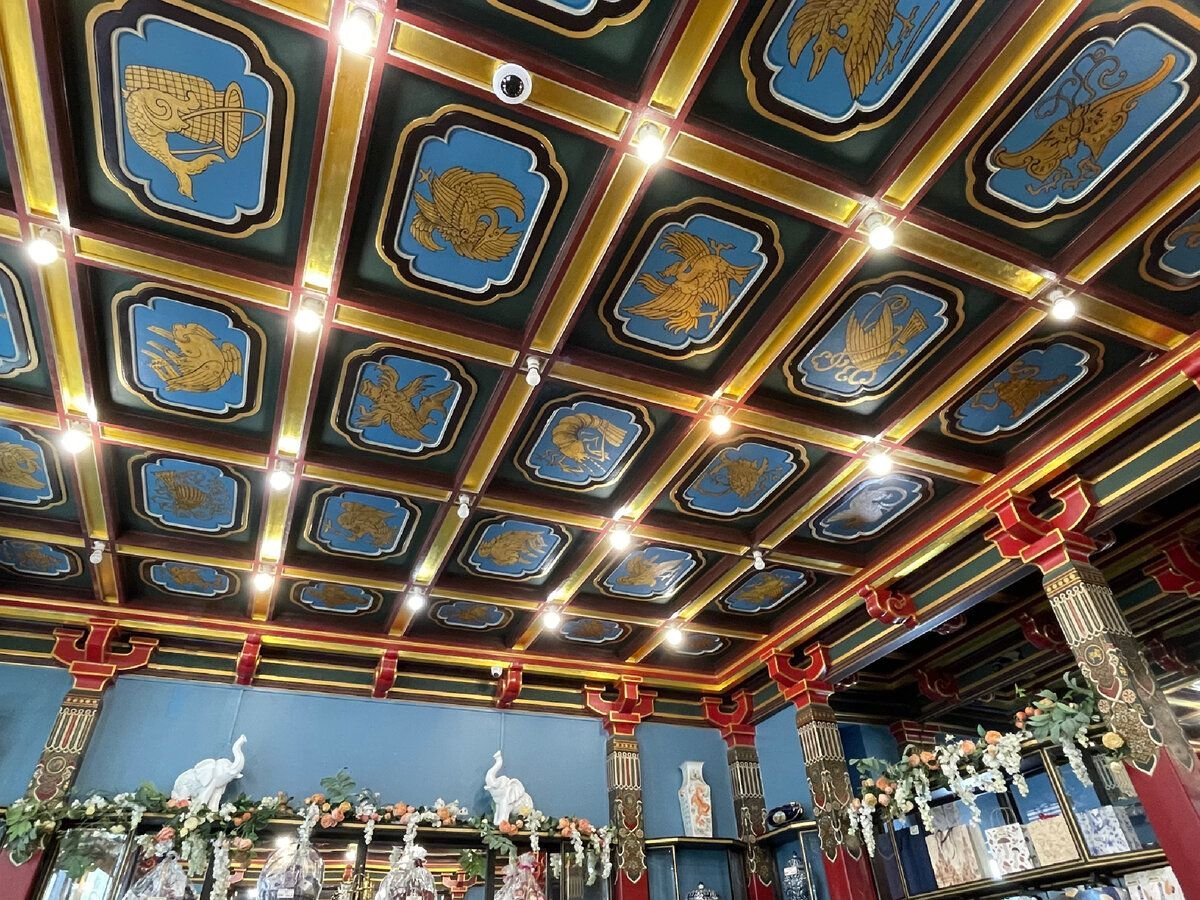 Дело универмага москва. Мага чай в китайском стиле в Москве интерьер на Мясницкой. Баку, московских, универмаг, золотой магазин.