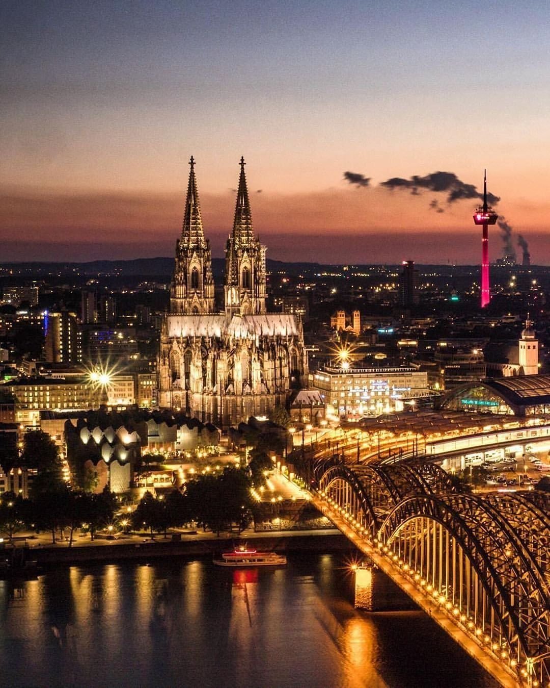 Cologne город в Германии