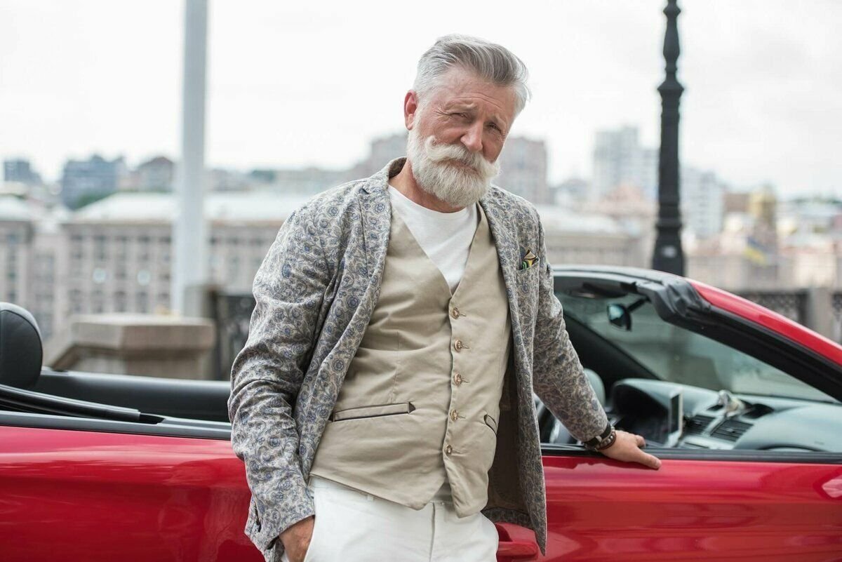 старый вредный дед. битва магов фильм 2016 алексей кравченко. станислав боклан в фильме папик. алексей кравченко дед мороз битва магов. ветеран с бородой.