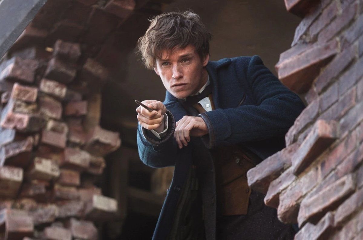 фантастические существа книга джоан роулинг. джоан роулинг фантастические звери. фантастические звери и места их обитания джоан роулинг книга росмэн. фантастические твари и места их обитания книга росмэн. ролинг фантастические звери.