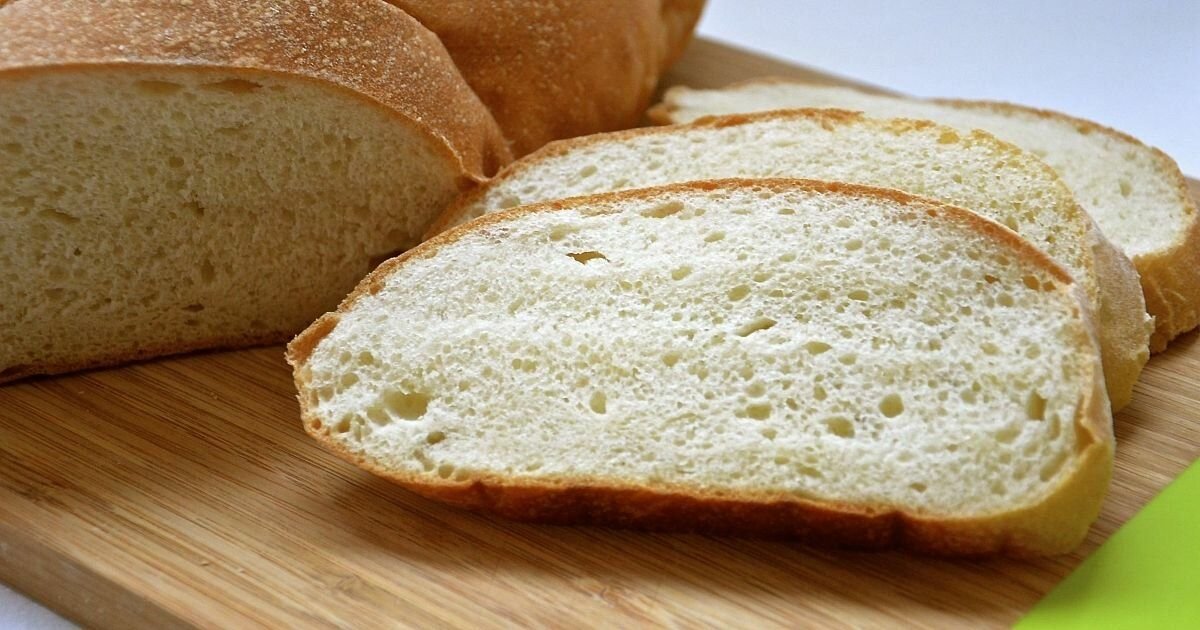 Хлеб обычный. Белый пшеничный хлеб. Вкусный хлеб. Белый хлеб. Черный хлеб.