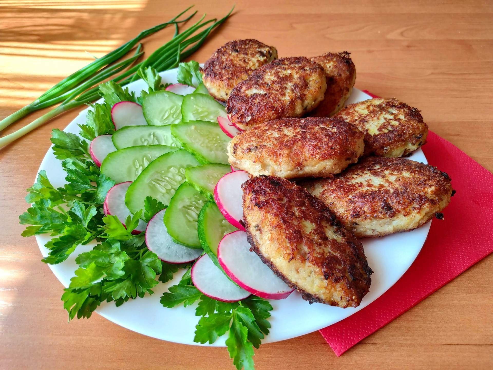 Вкусные рыбные котлеты из фарша. Рыбные котлеты. Щучьи котлеты. Вкусные рыбные котлетки. Котлеты из рыбных консервов.