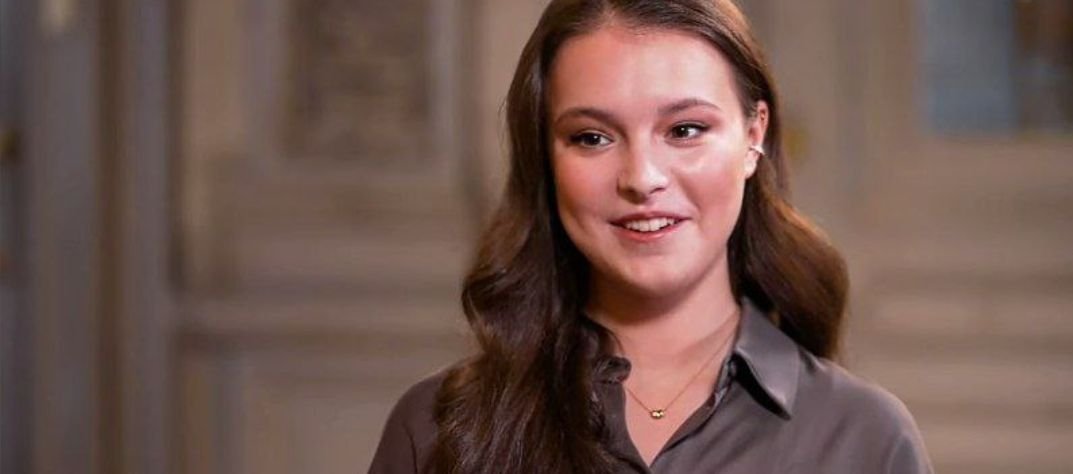 Аня щербакова интервью. Анна щербакова интервью. Интервью щербаковой. Анна щербакова interview. Анна щербакова подозрительный взгляд.