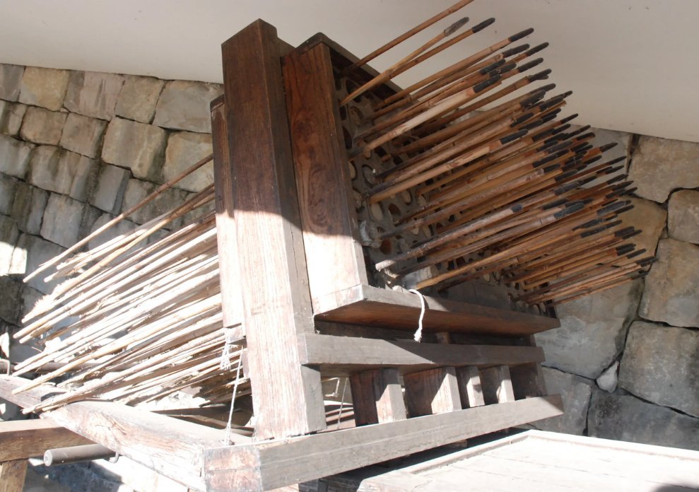 китайская хвачха. хвачха стрельба. хвачха орудие. хвача орудие. хвачха реактивная система залпового огня.