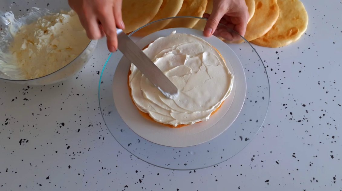 торт в тесте сгущенка. торт в тесте сгущенка. торт в тесте сгущенка. тортик из слоеного теста. бисквит со сгущенкой.