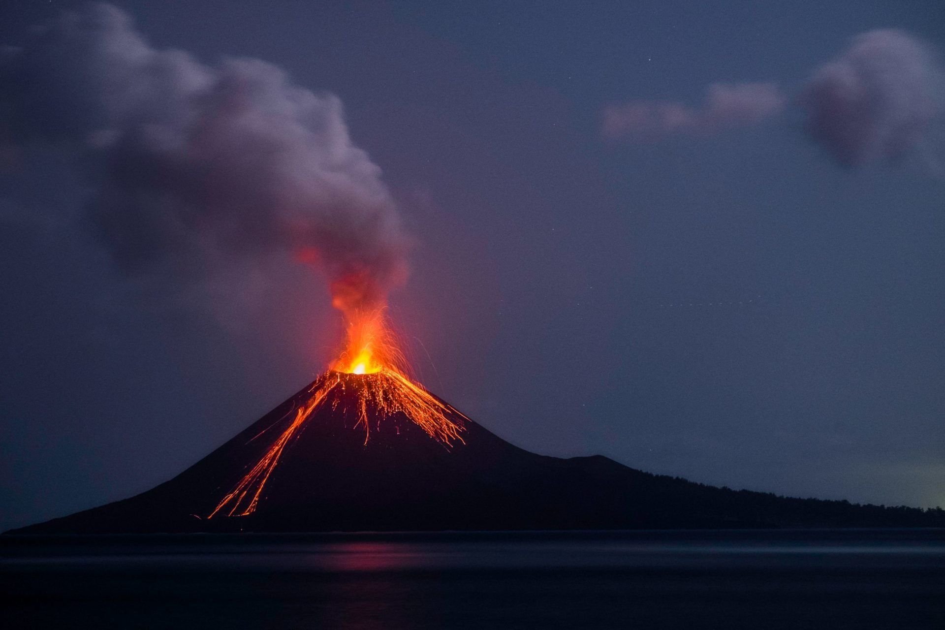 Извержение вулкана Мауна Лоа