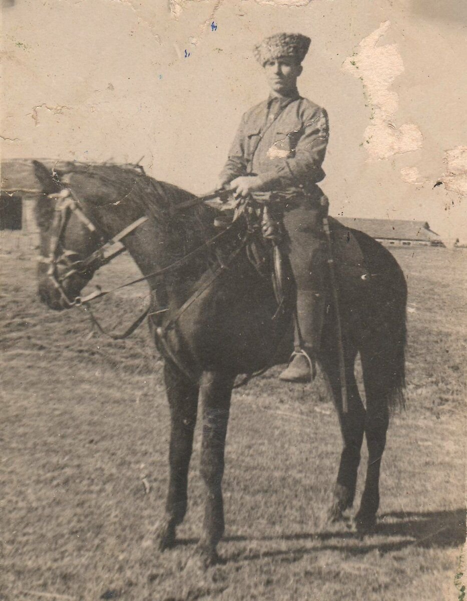 Лев доватор генерал. Лев Михайлович Доватор кавалерия. Генерал Доватор Лев Михайлович. Казаки Генерала Доватора. Льва Михайловича Доватора 1941.