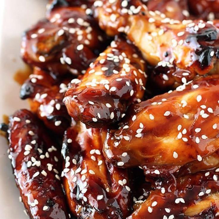 крылья терияки с кунжутом. куриное филе терияки. курица терияки с кунжутом. соус терияки с кунжутом. курочка терияки.