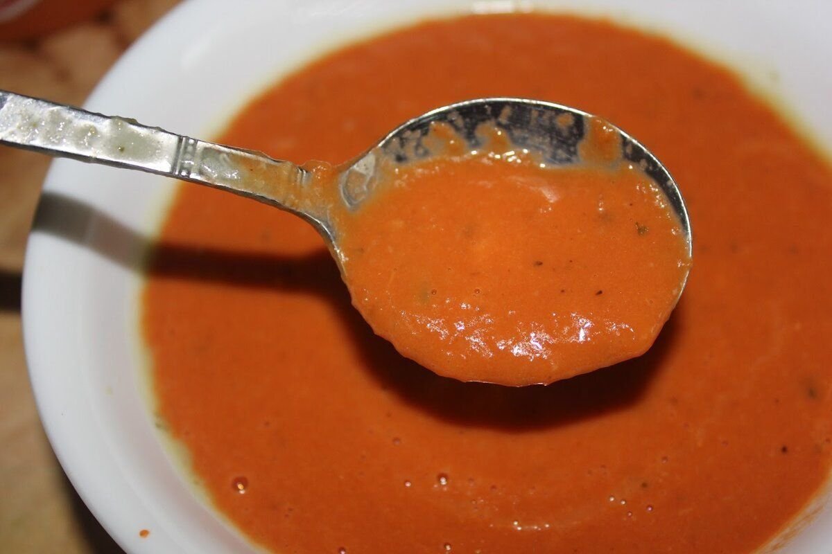 Вкусная томатная подлива. Подлив для котлет. Котлеты в соусе. Биточки в соусе. Соус к котлетам мясным.