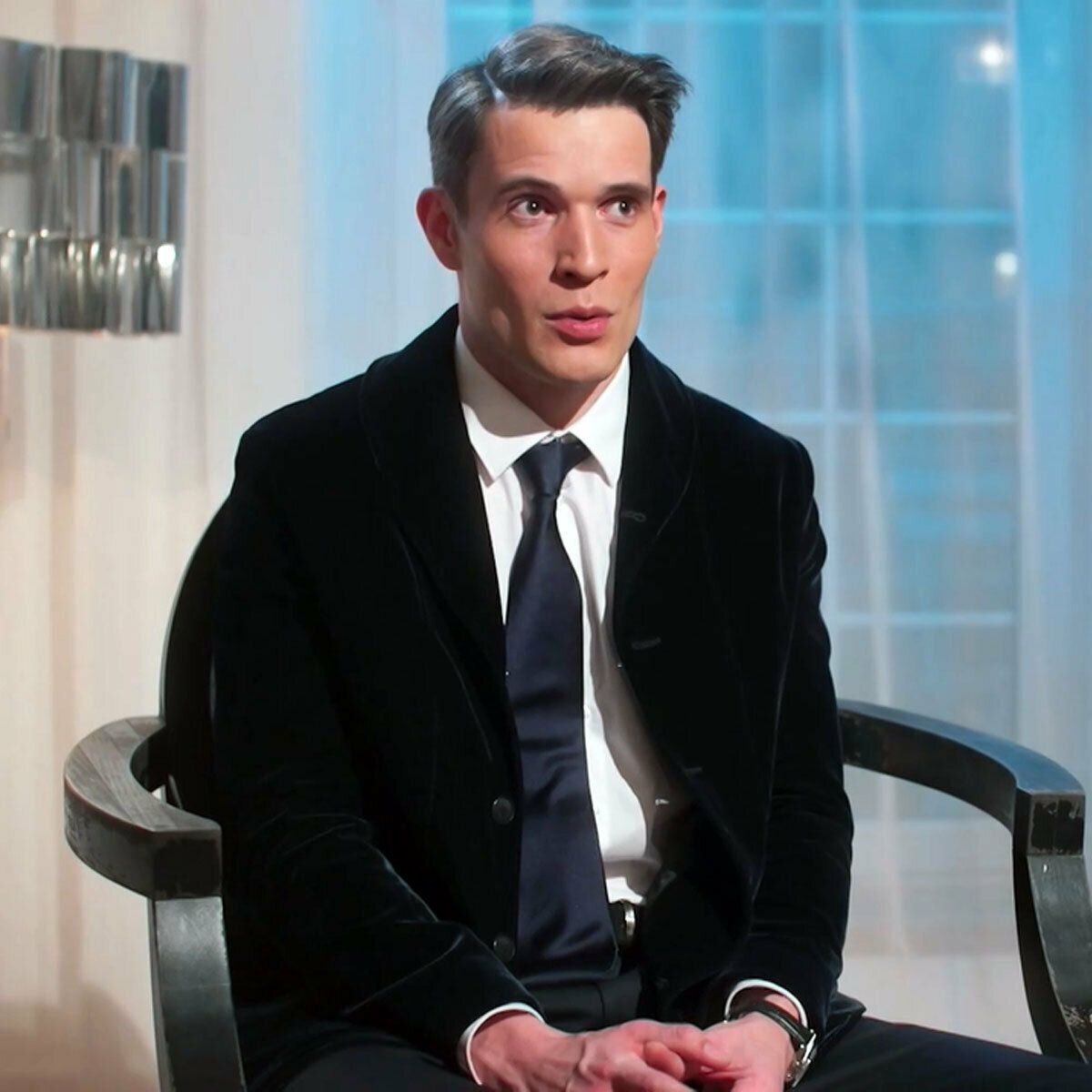 Саванец игорь васильевич. Шоу холостяк крид. Холостяк 2020 тимати. Димаш адилет холостяк 2022. Игорь саванец мистер.