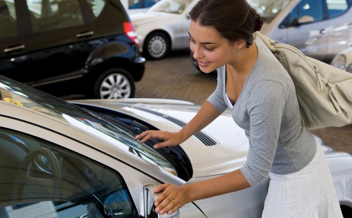 Used Mid-Size Cars With Best Gas Mileage
