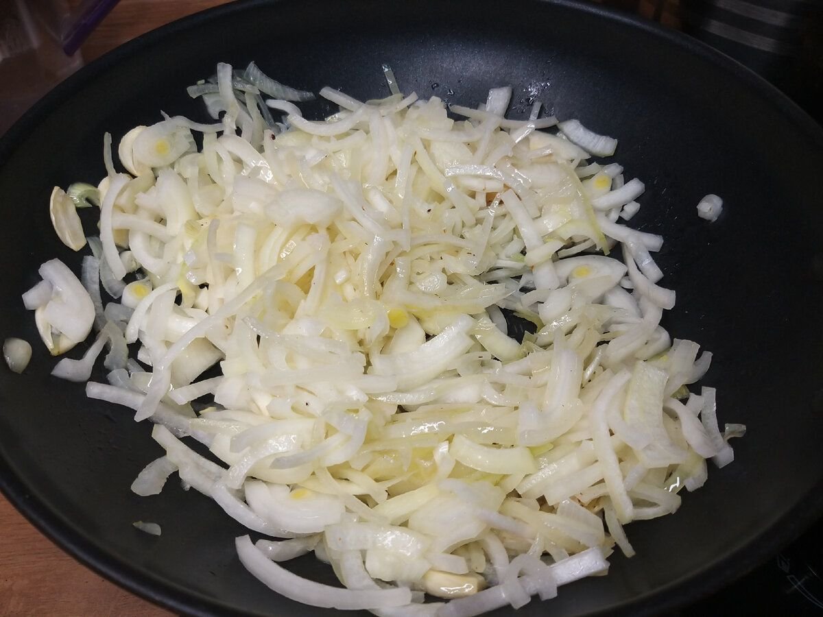Вкусное блюдо из красной фасоли под названием лобио