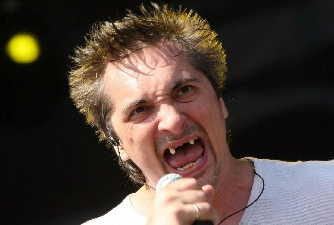 Как Михаил Горшенев лишился своих передних зубов? | Территория музыки ...