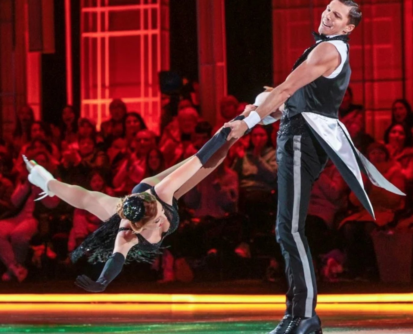 кацалапов и арзамасова ледниковый период. снова вместе». ледниковый период шоу авербуха 2022. жюри ледникового периода 2022. елизавета арзамасова ледниковый период 2010.