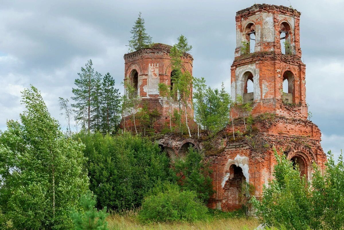 Заброшенный храм Казанской Божьей в Нижегородской области ?